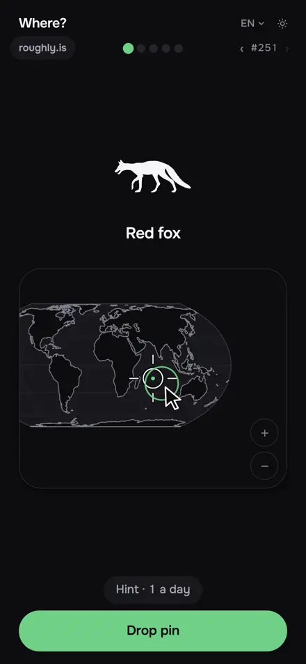 A fox silhouette above an empty world map with a fixed crosshair